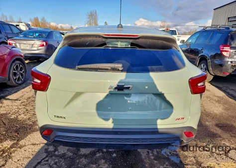 2024 Chevrolet Trax 1Rs z USA, uszkodzony, nr VIN KL77LGE28RC143487